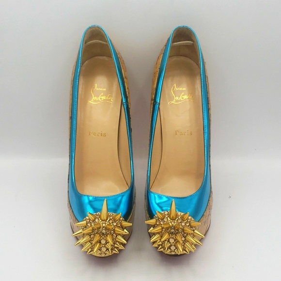 Christian Louboutin size 40color Turquoise and tan with gold hardware spikes